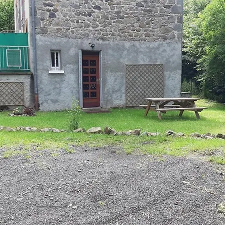 Apartment Appartement Rez De Jardin A La Bourboule *